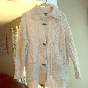 American Eagle sweater